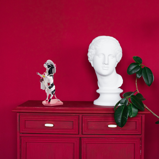 Alphadite Goddess of Shopping - Cow Parade El Yapımı Dekoratif İnek Figürü