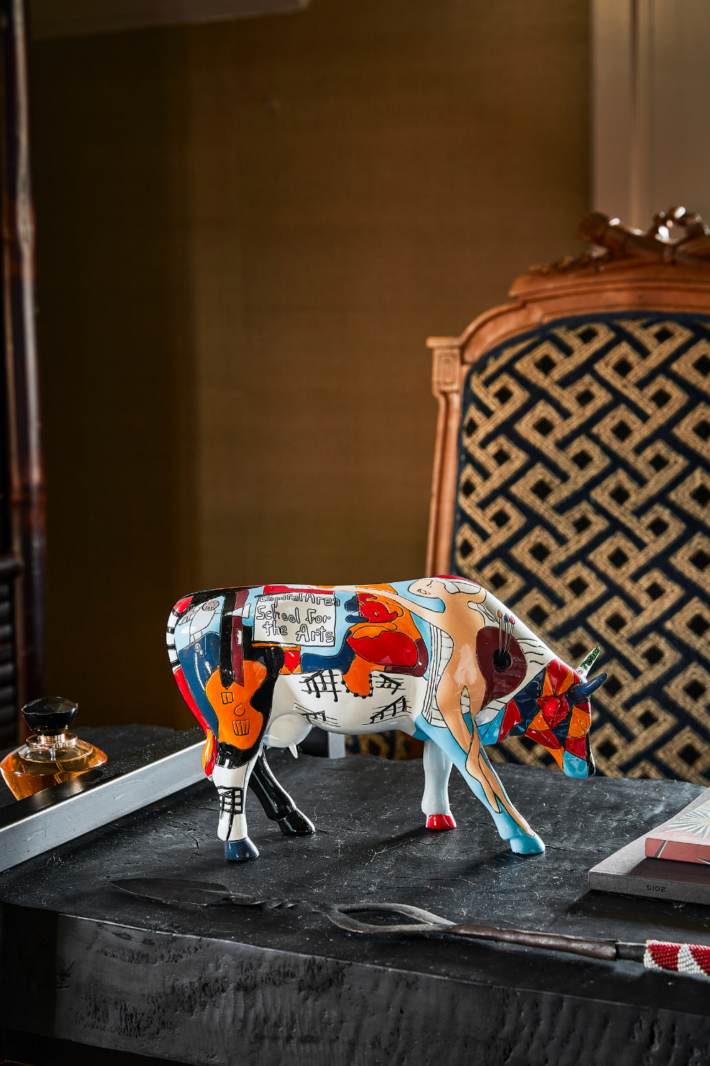 Picowso's School for the Arts - Cow Parade El Yapımı Dekoratif İnek Figürü