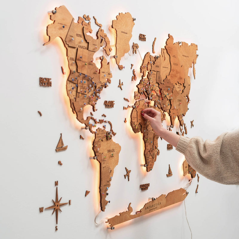 3D Ledli Ahşap Dünya Haritası – OAK